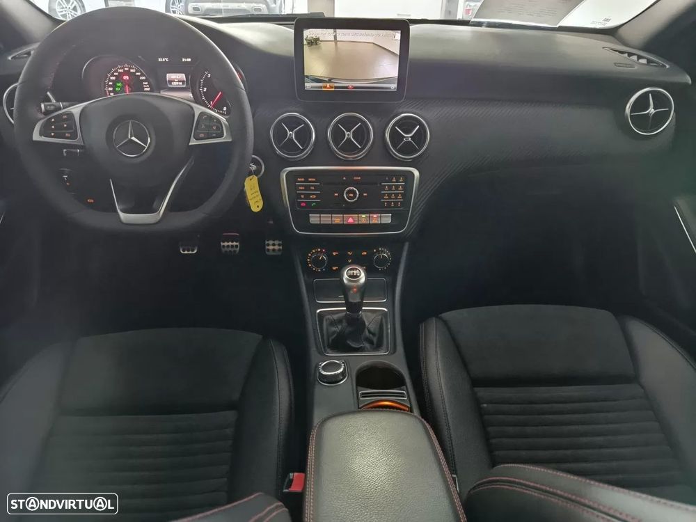 Mercedes-Benz A 180 d AMG Line - 21