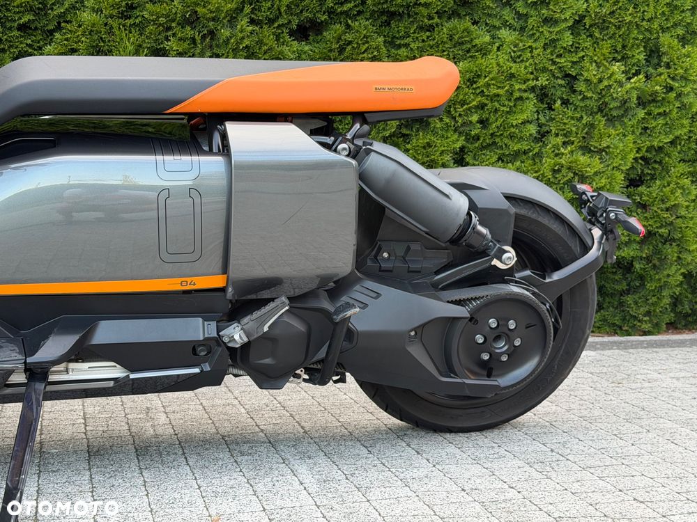 BMW CE 04 - 8