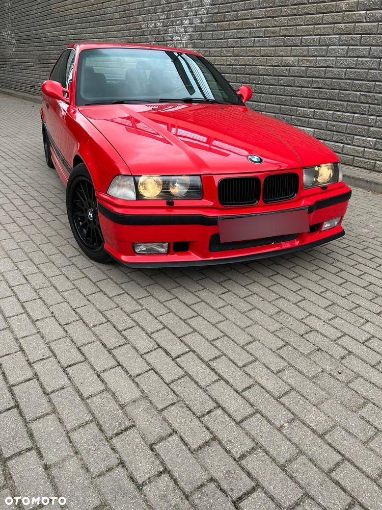 BMW Seria 3 325i - 2