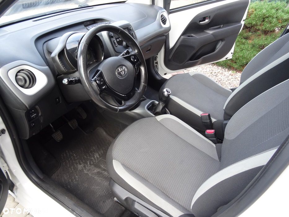 Toyota Aygo 1.0 VVT-i Black Edition - 18
