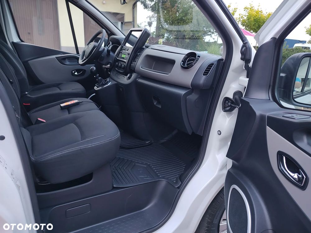 Renault Trafic Grand 1.6 dCi - 8