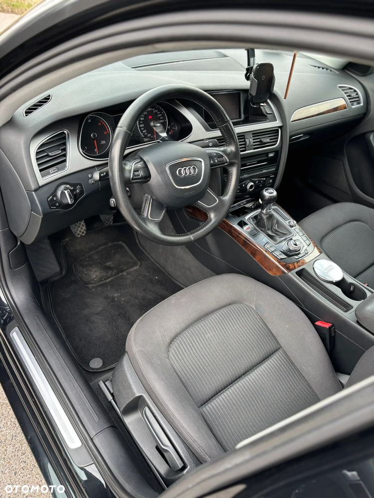 Audi A4 Limousine - 21