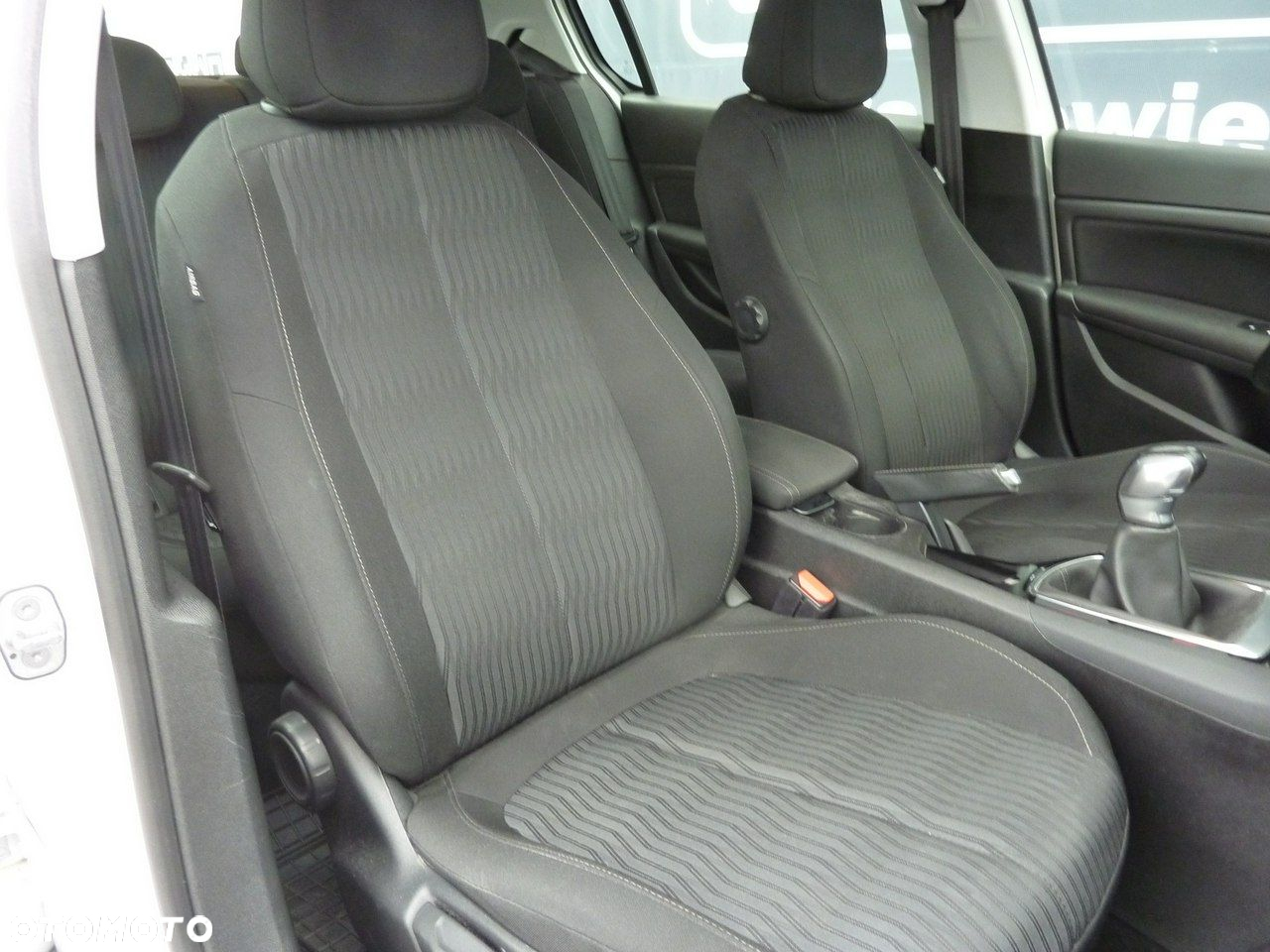 Peugeot 308 - 16