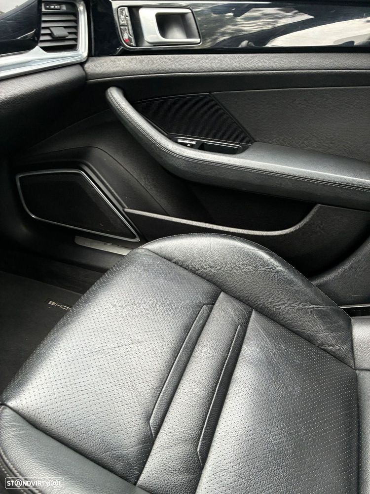 Porsche Panamera 4 E-Hybrid - 15