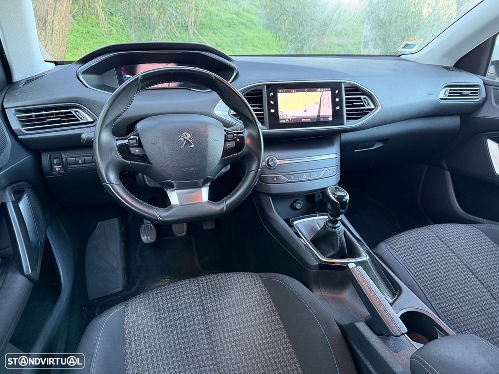 Peugeot 308 SW 1.5 BlueHDi Style - 17