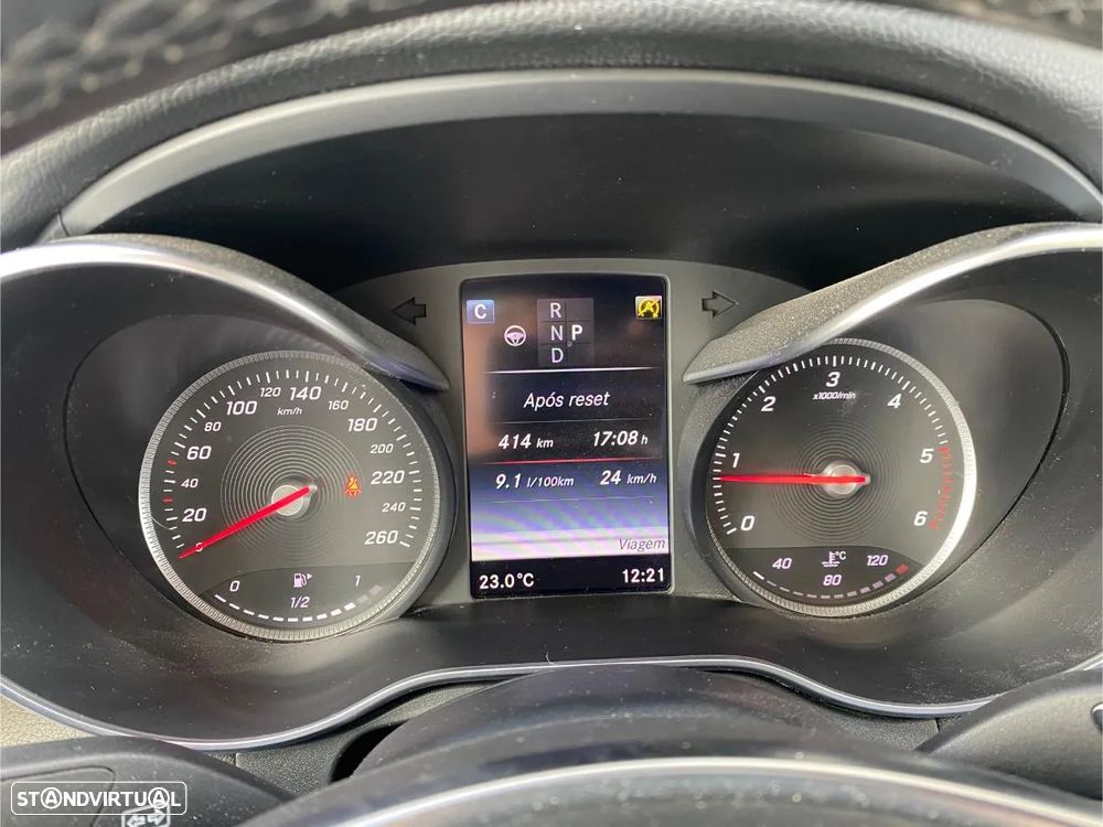 Mercedes-Benz GLC 250 d Coupe 4Matic 9G-TRONIC AMG Line - 51
