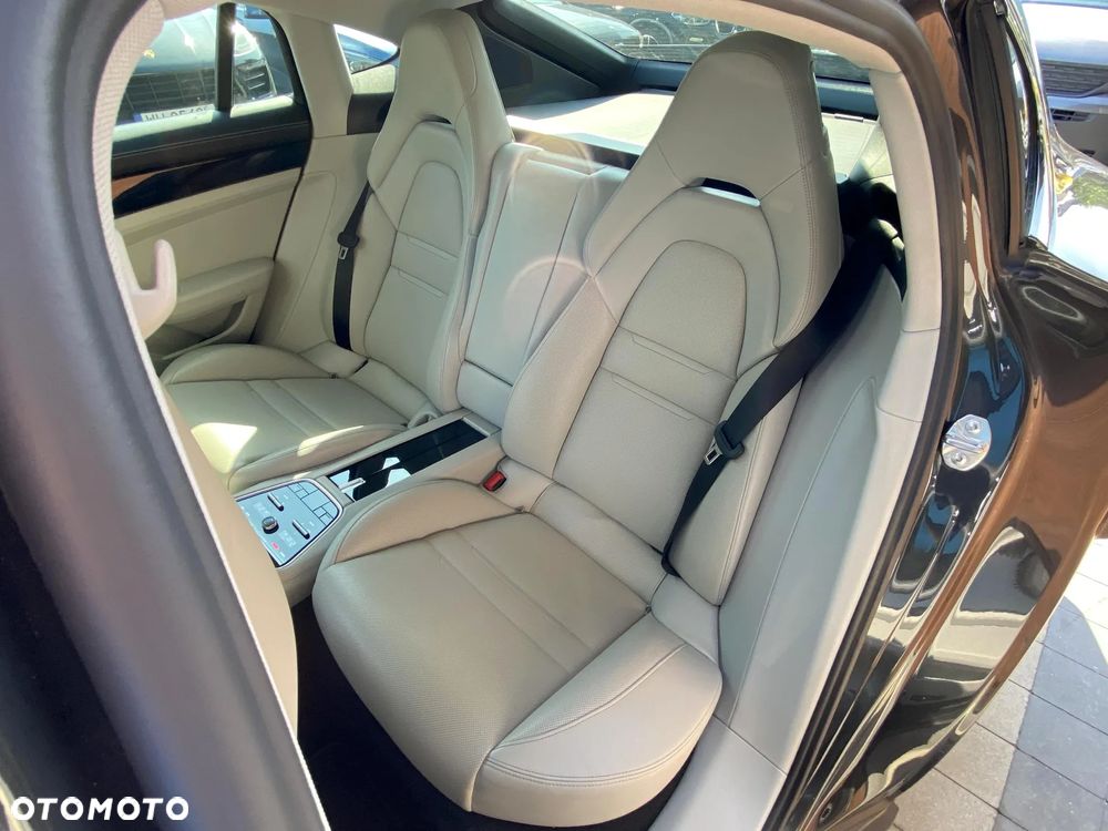 Porsche Panamera 4S Diesel - 28