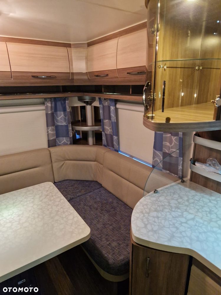 Hobby De Luxe  560 - 5