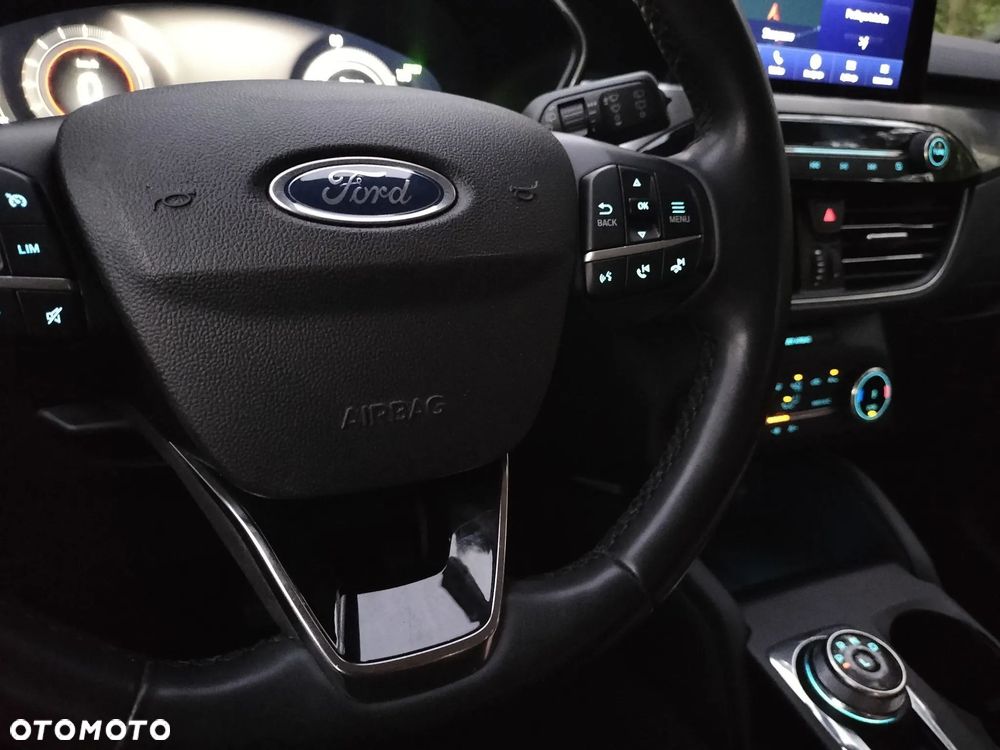 Ford Kuga - 20