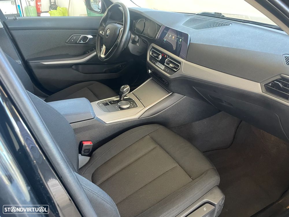 BMW 330 e Auto - 15