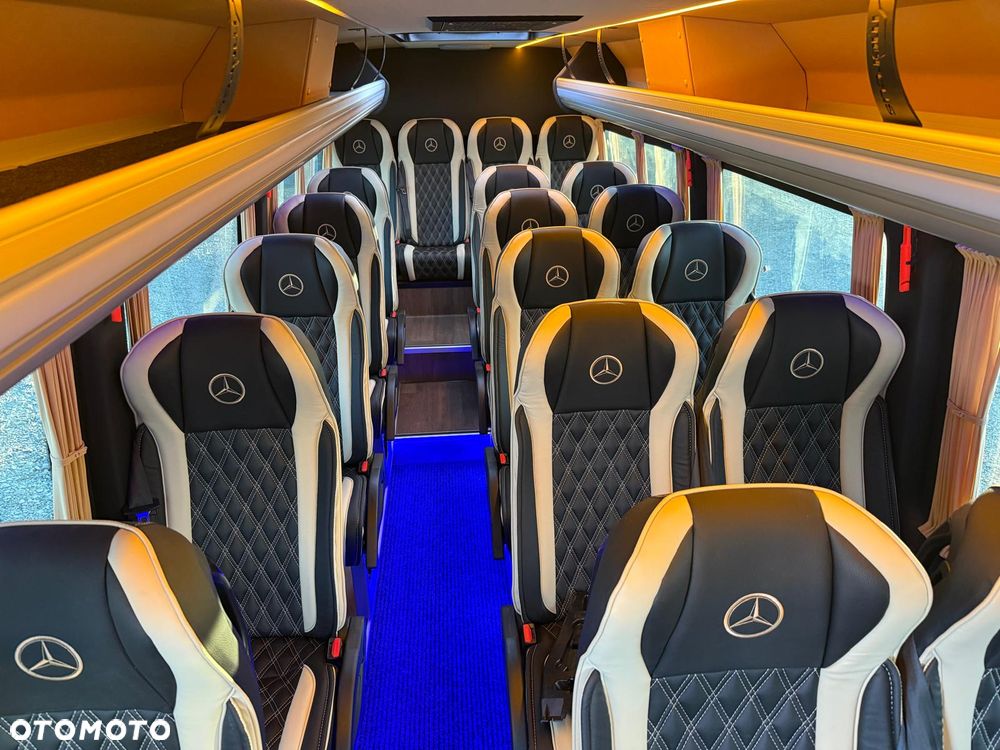 Mercedes-Benz Sprinter 519 - 35