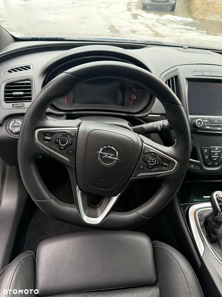 Opel Insignia - 24