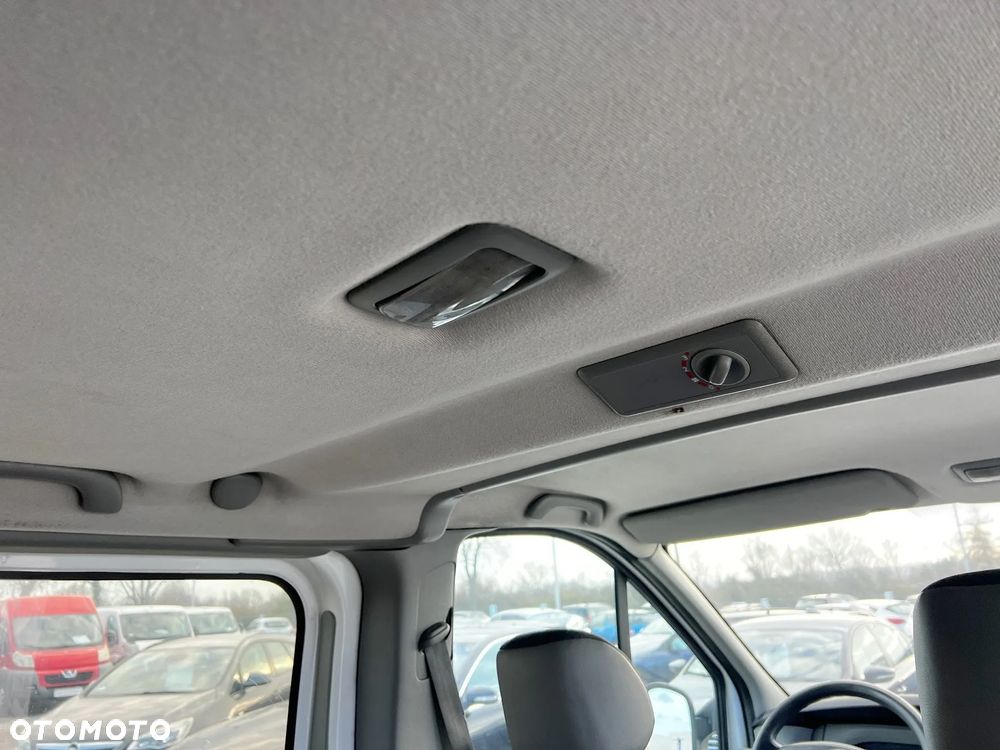 Opel Vivaro L2H1 2.9t - 17