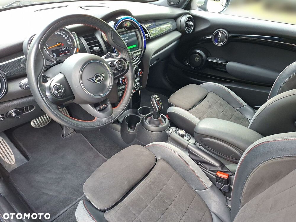 MINI Cooper S John Works Trim sport - 10