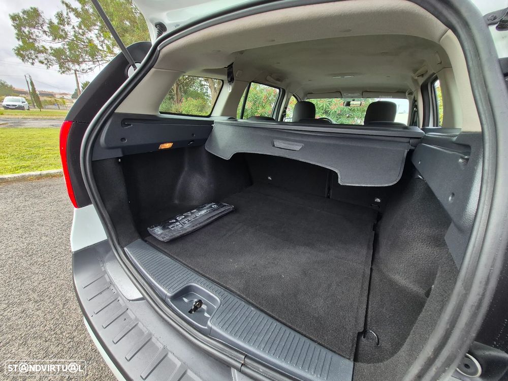 Dacia Logan MCV 0.9 TCe Stepway - 8