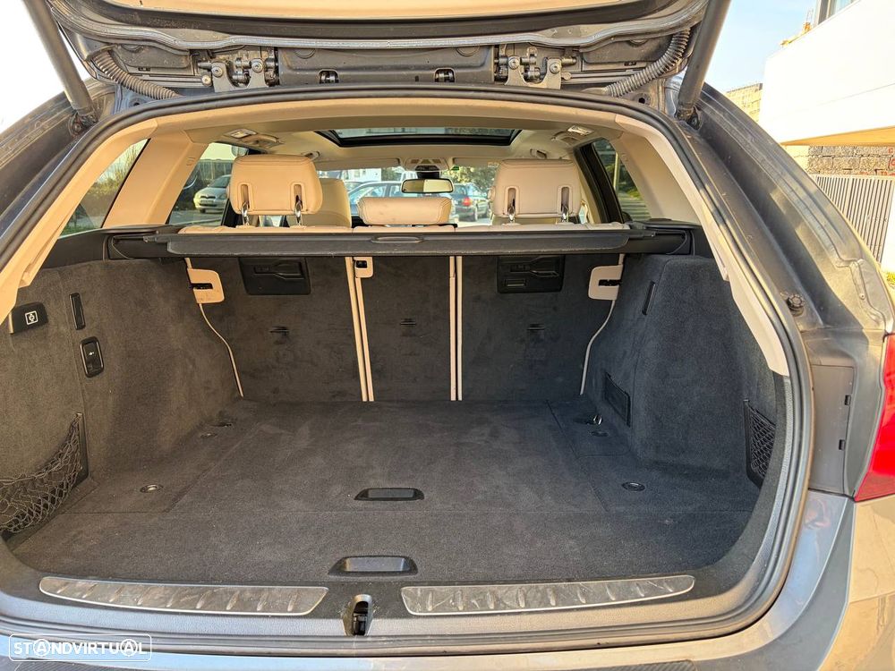 BMW 330 i xDrive Aut. Sport Line - 28