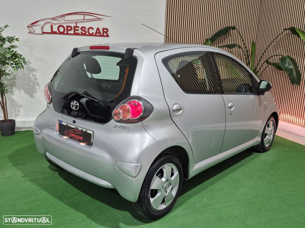 Toyota Aygo 1.0 Plus Sport Pack MM - 4