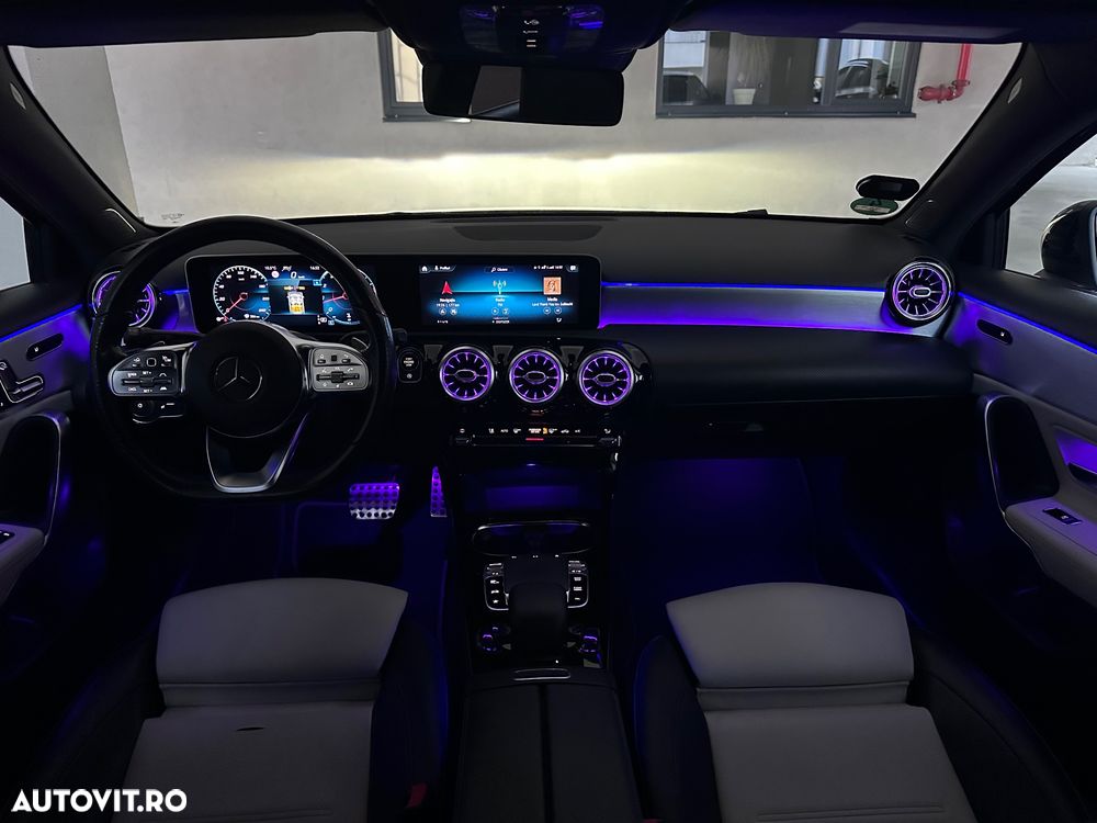 Mercedes-Benz A 200 7G-DCT AMG Line Advanced Plus - 10