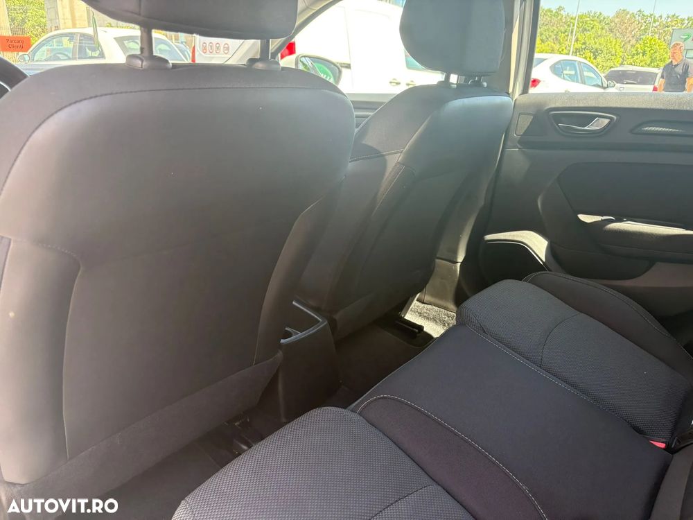 Renault Megane TCE 114 GPF Life - 11