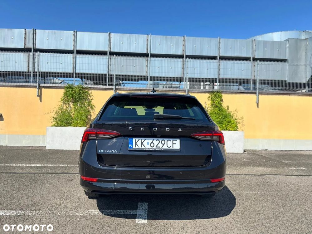 Skoda Octavia 2.0 TDI Style DSG - 10