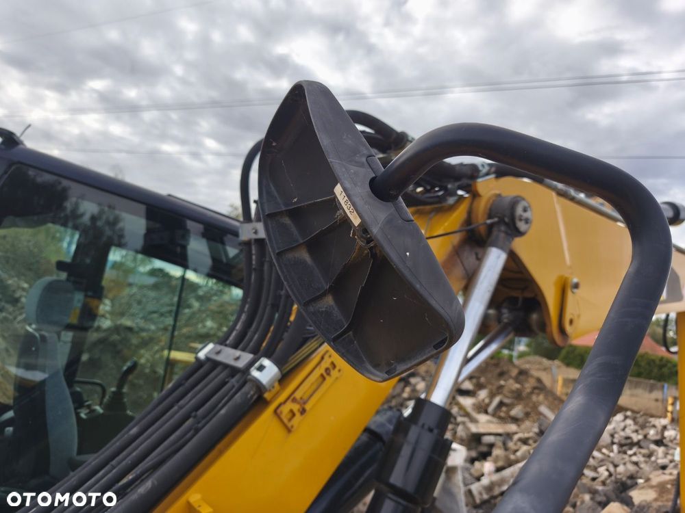 Caterpillar M317F - 32