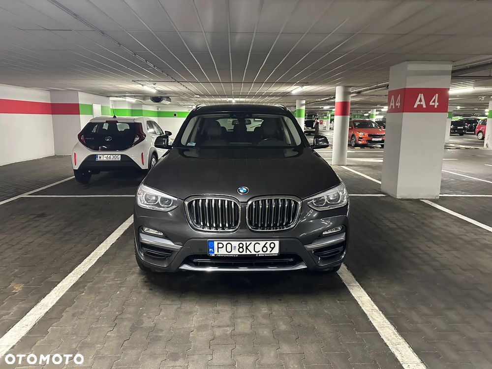 BMW X3 xDrive20d Luxury Line - 3