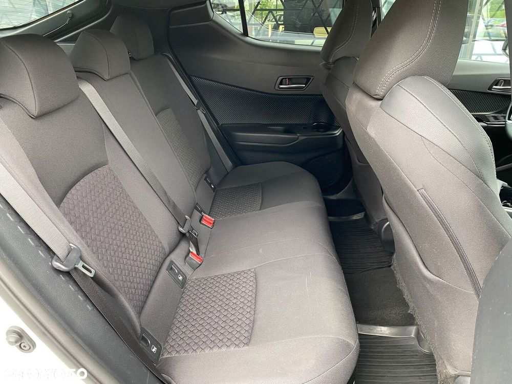 Toyota C-HR 2.0 Hybrid Style - 24