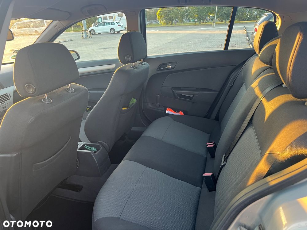 Opel Astra - 8