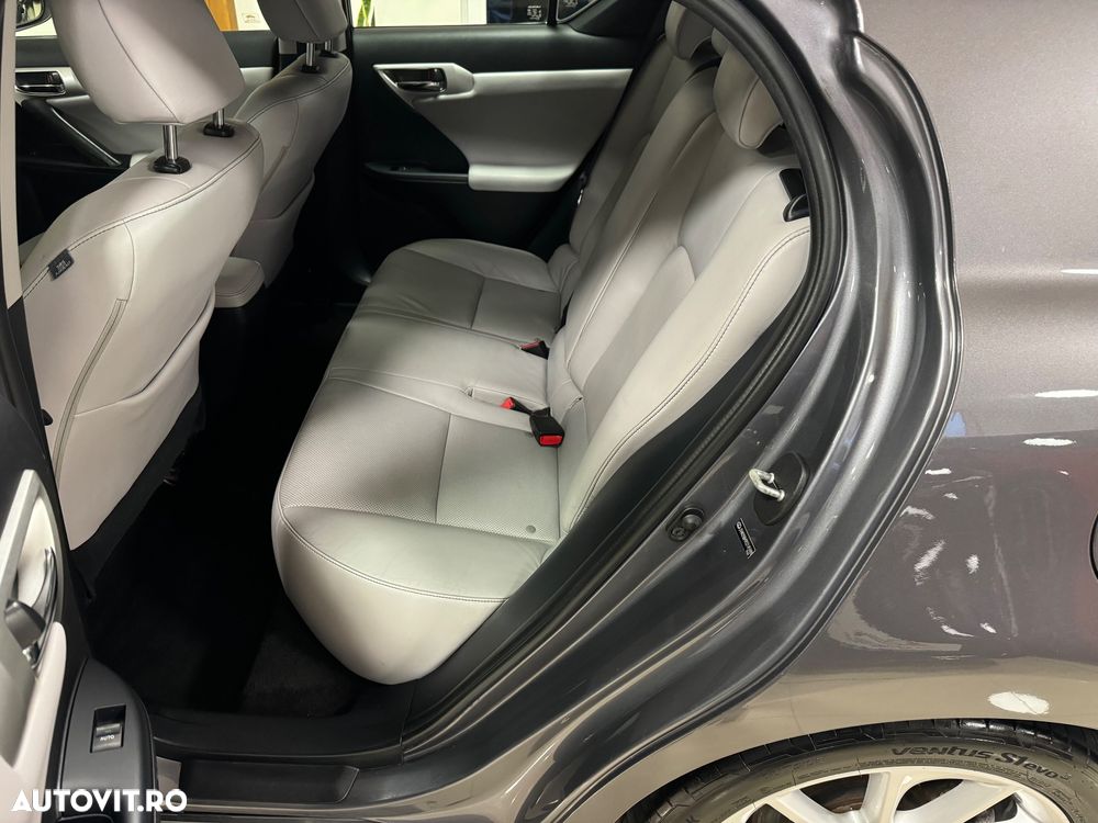 Lexus CT 200h Aut. Luxury - 24