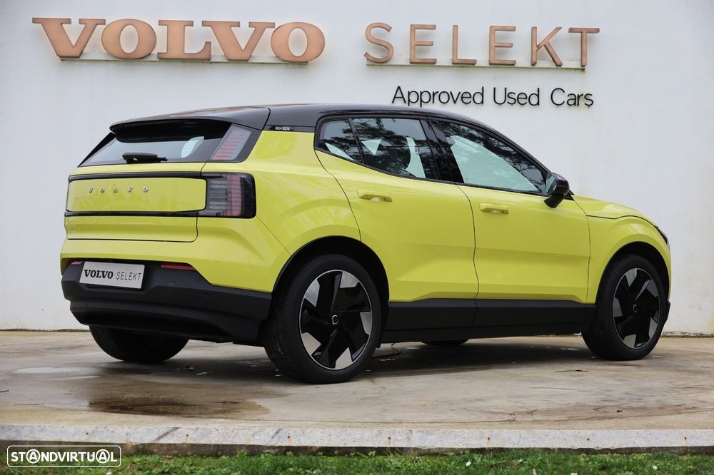 Volvo EX30 69 kWh Single Motor Extended Range Plus - 2
