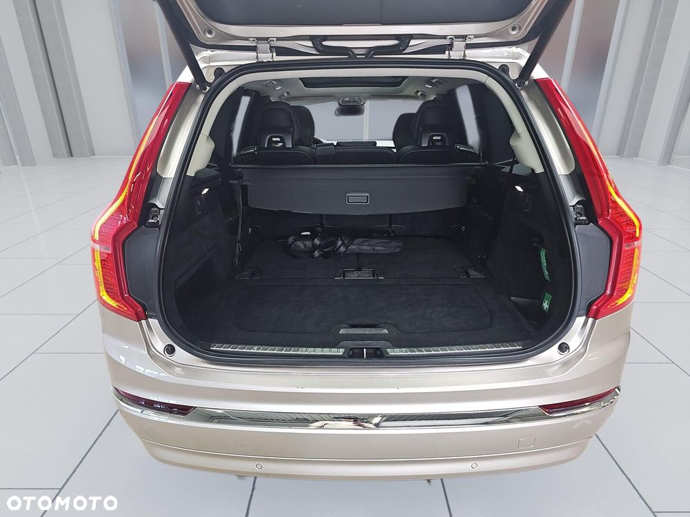 Volvo XC 90 B5 D AWD Plus Bright 7os - 21