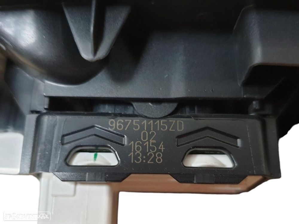 COMANDO ELEVADOR DE VIDRO FRONTAL DIREITO PEUGEOT 208 2016 -96751115ZD - 2