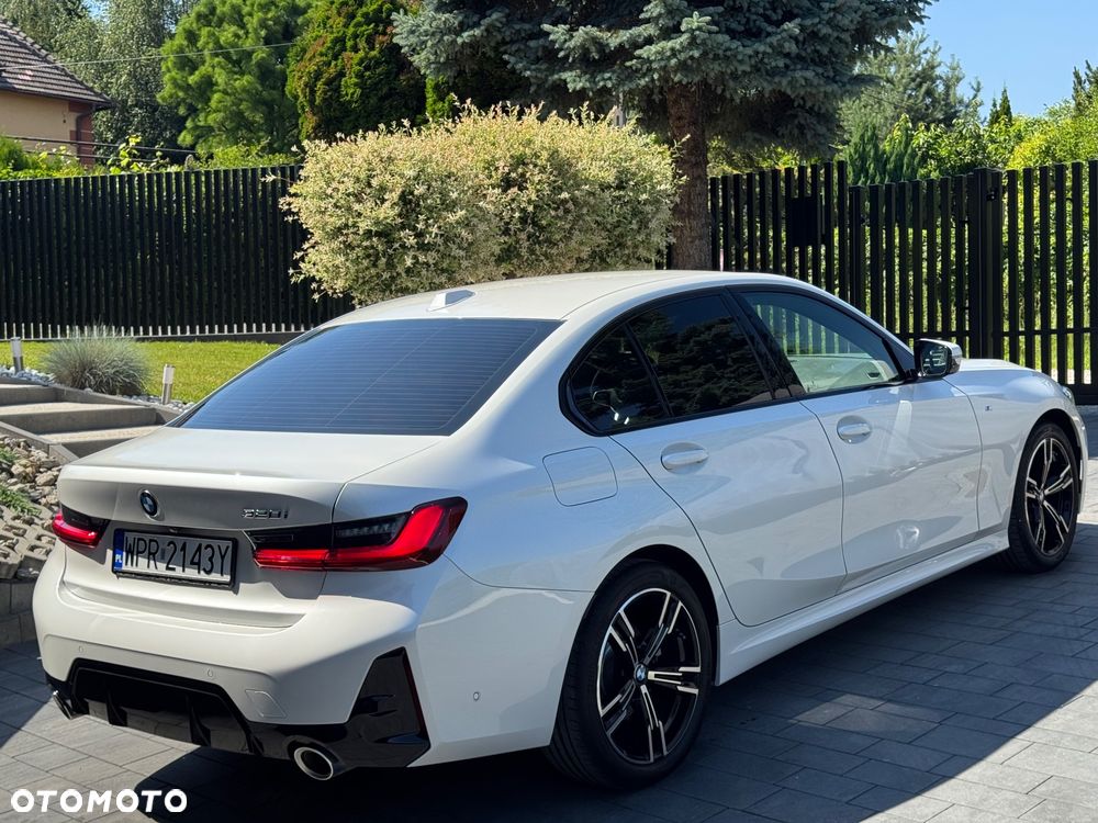BMW Seria 3 320i M Sport - 6