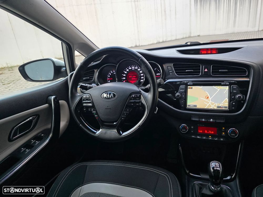 Kia Ceed SW 1.6 CRDi TX Sport - 38