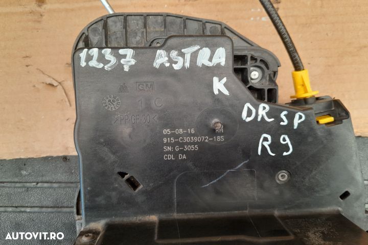 Broasca usa spate dreapta 915-C3039072-18S 915-C3039072-18S Opel Astr - 2