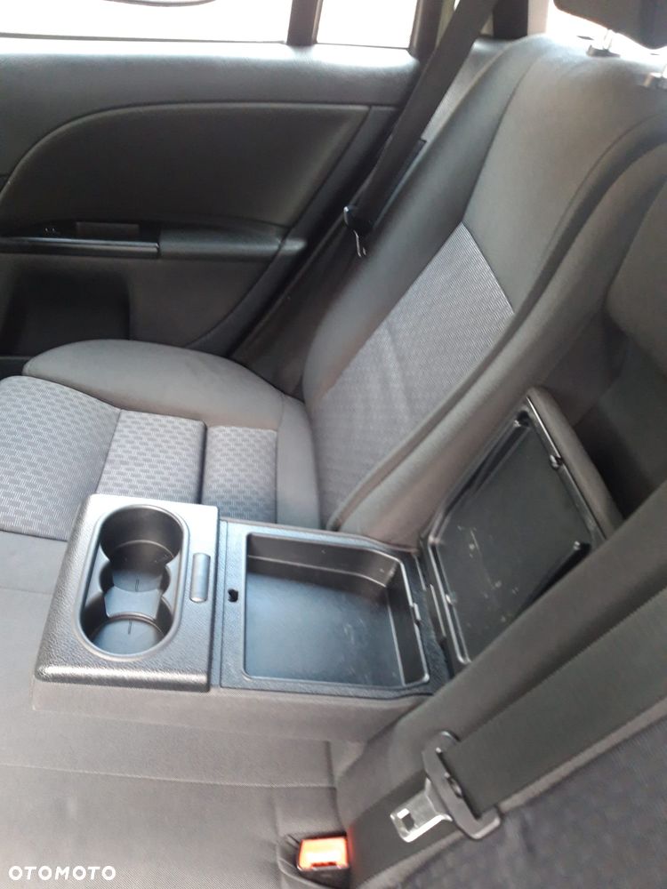 Ford Mondeo 1.8 Ghia - 14