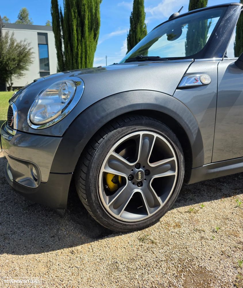 MINI Cabrio Cooper S Auto - 14
