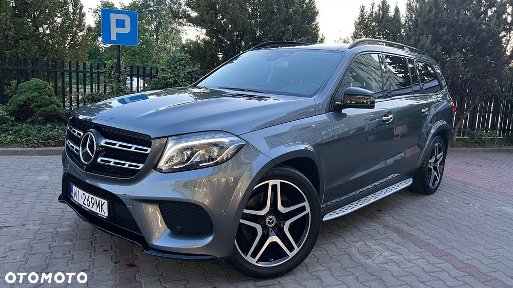 Mercedes-Benz GLS - 1