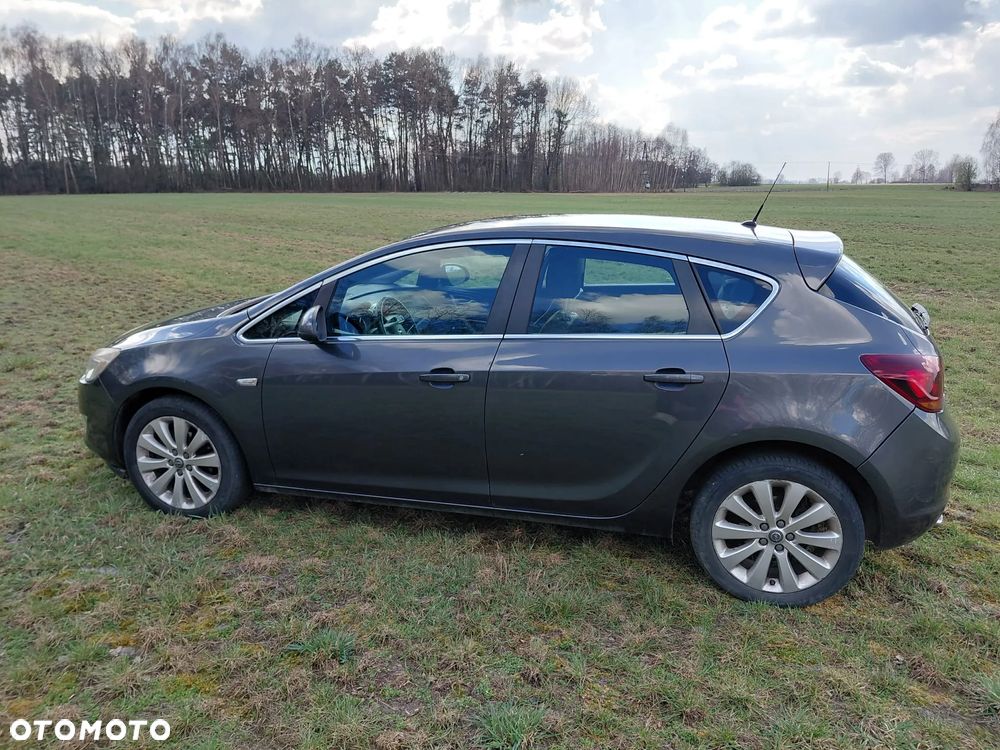 Opel Astra 1.4 T Cosmo - 3