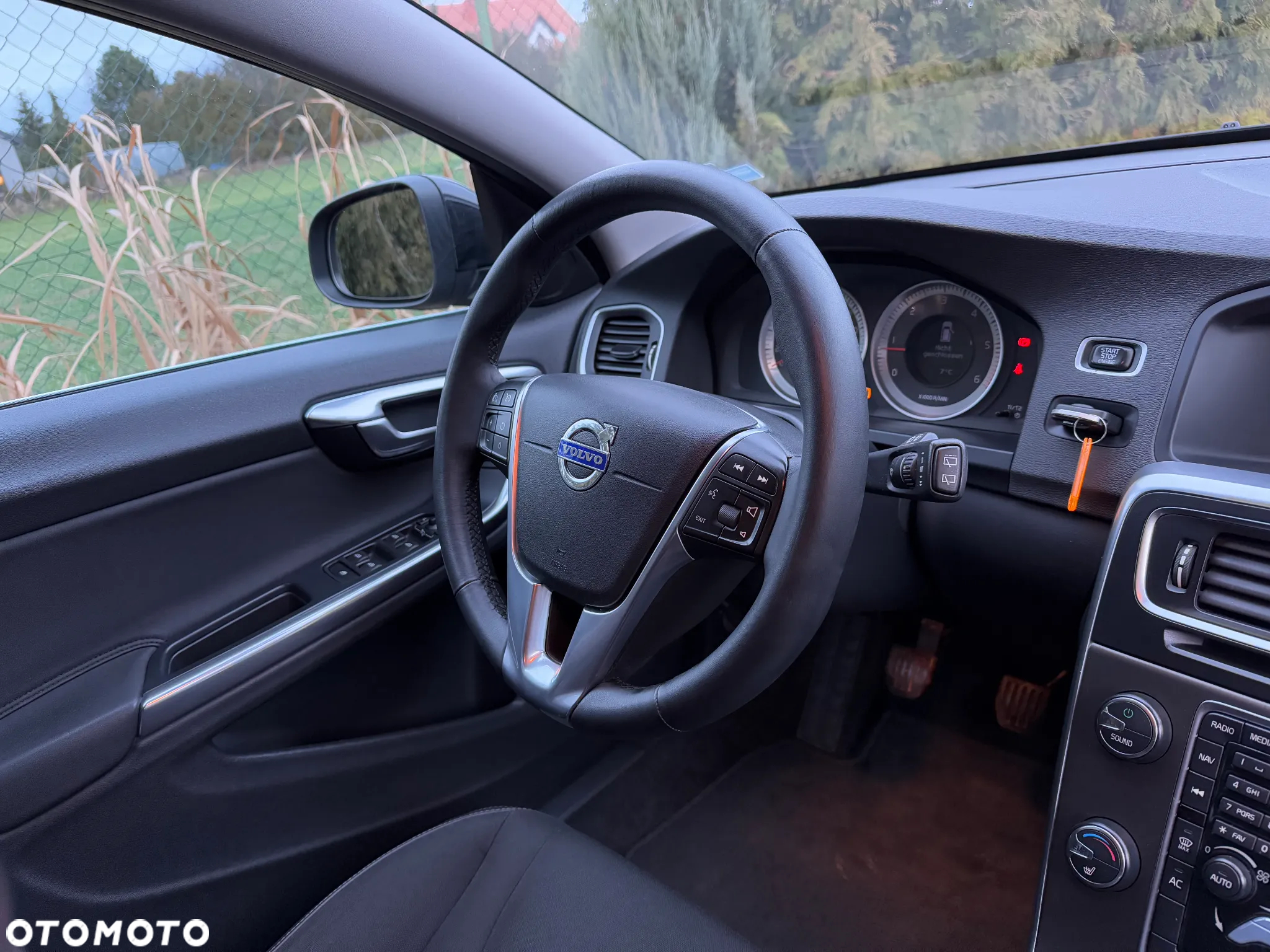 Volvo V60 D4 Momentum - 8