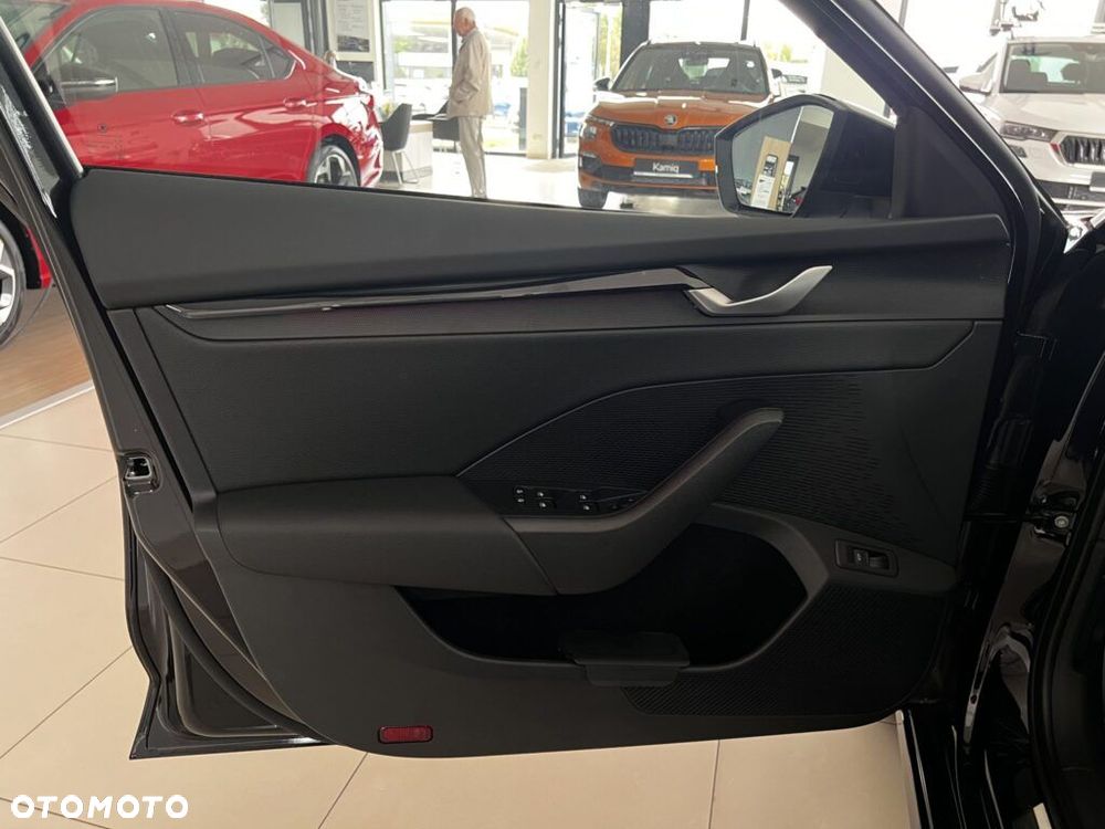 Skoda Octavia 2.0 TSI RS DSG - 22