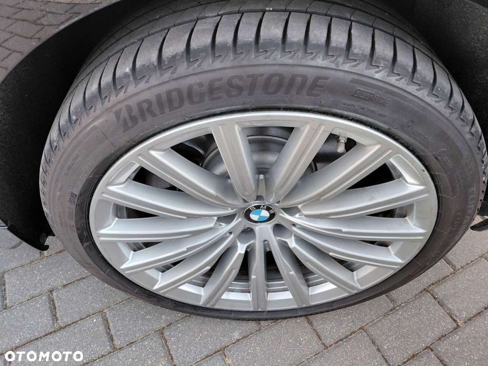 BMW 6GT - 9