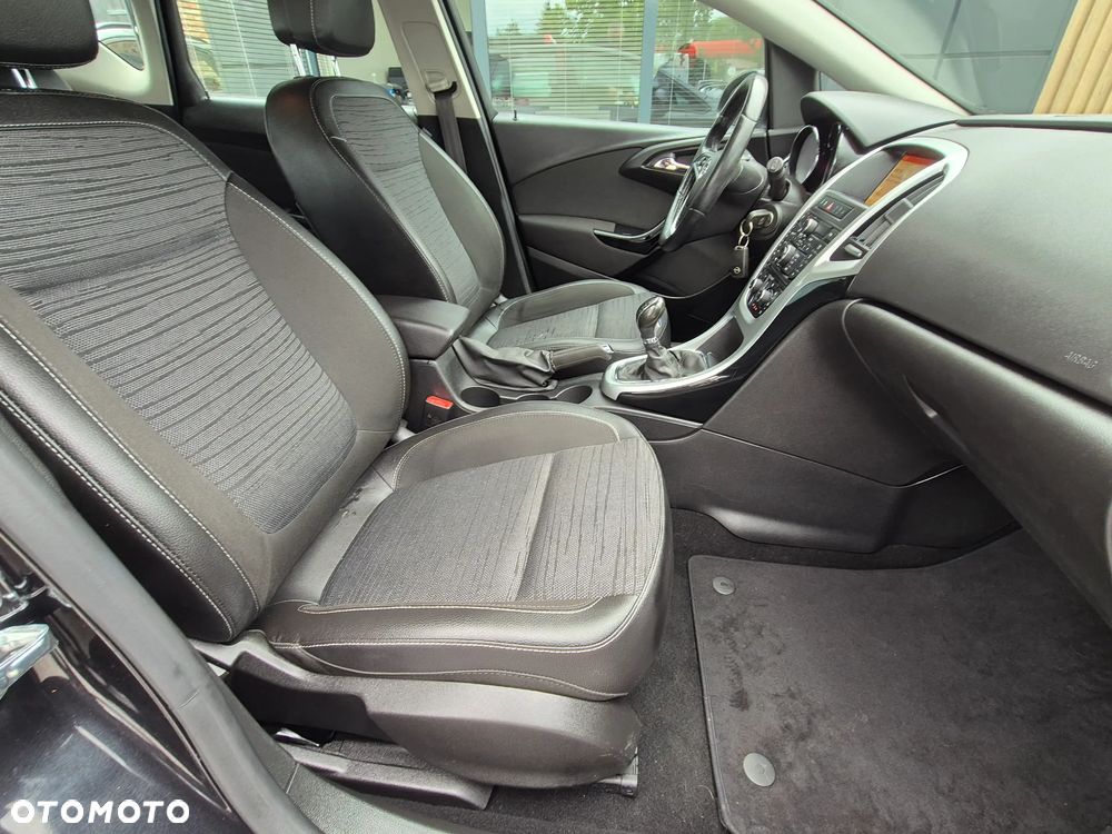 Opel Astra 1.6 CDTI Essentia - 31