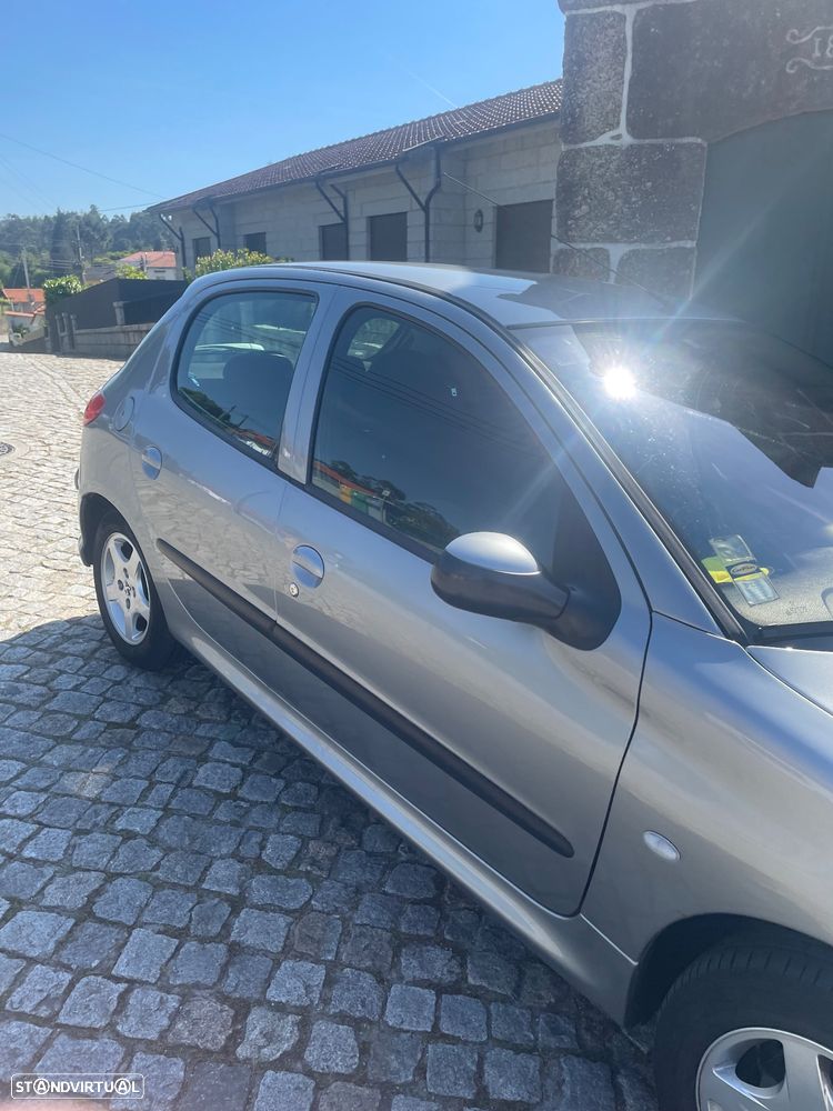 Peugeot 206 1.1 Color Line - 5