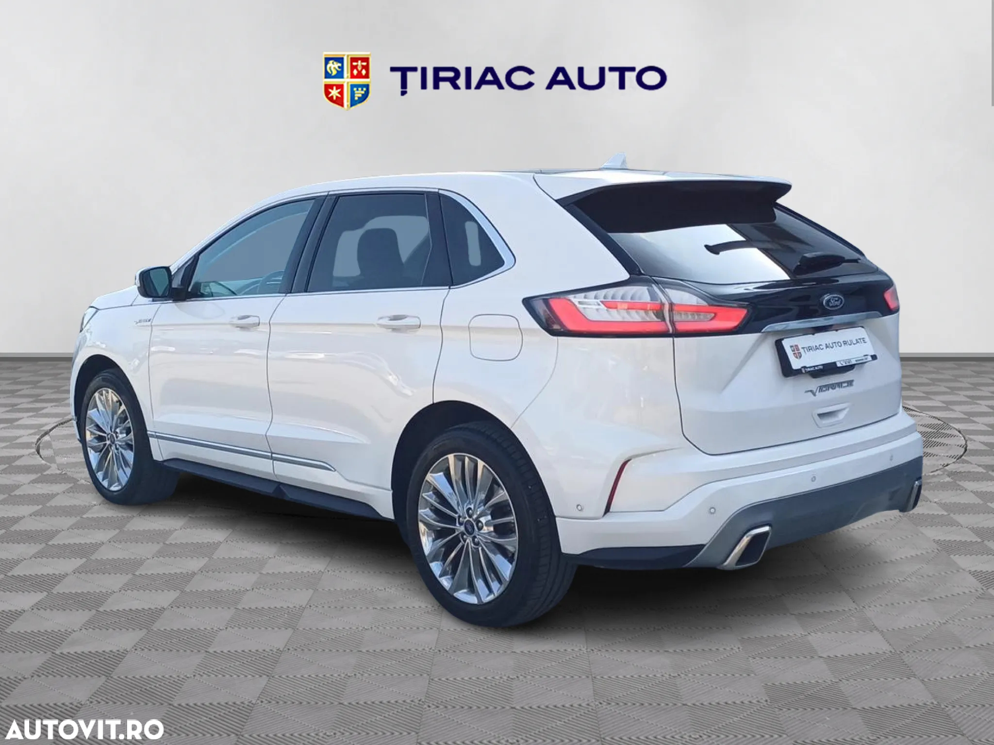 Ford Edge 2.0 EcoBlue Bi-Turbo 4x4 Aut. Vignale - 3