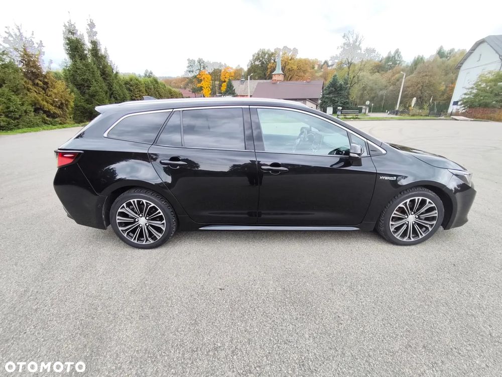 Toyota Corolla 2.0 Hybrid Selection - 17