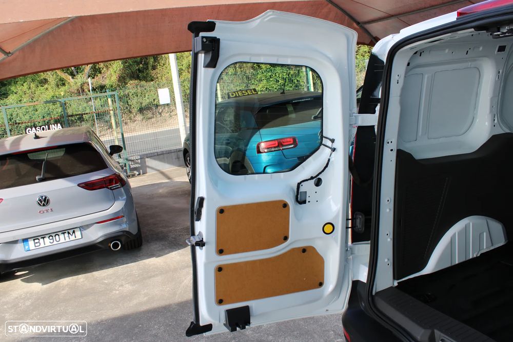 Ford Transit-Connect - 39