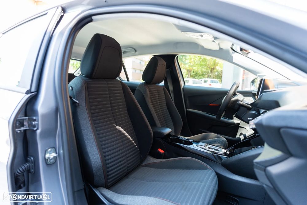 Peugeot e-208 - 20