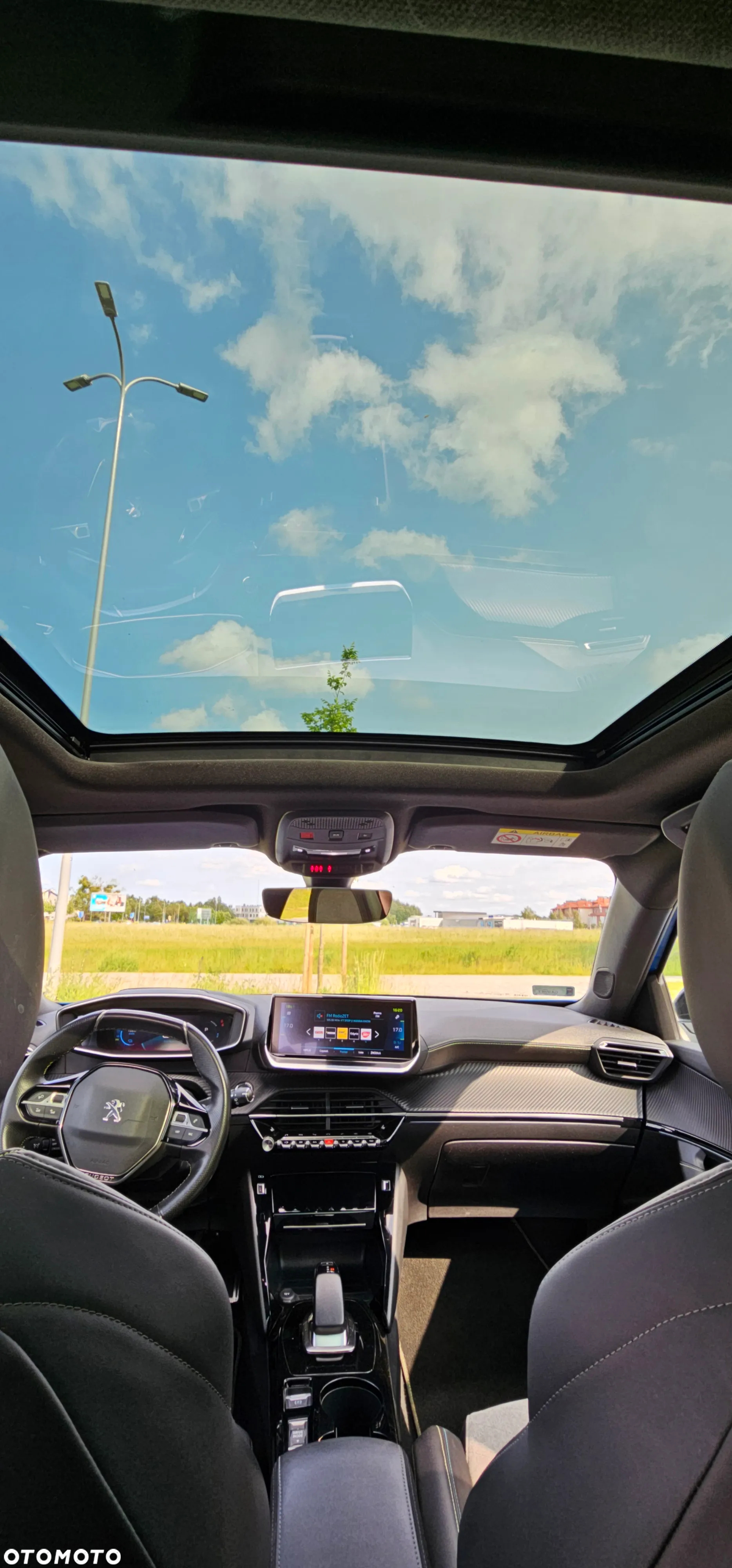 Peugeot 2008 e-2008 GT - 17