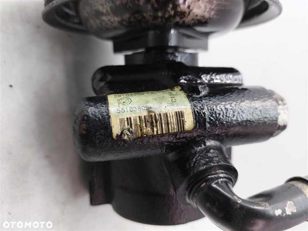 Pompa wspomagania Alfa Romeo GT 1,9 D 2003-2010  55183805 26103252-FK - 3